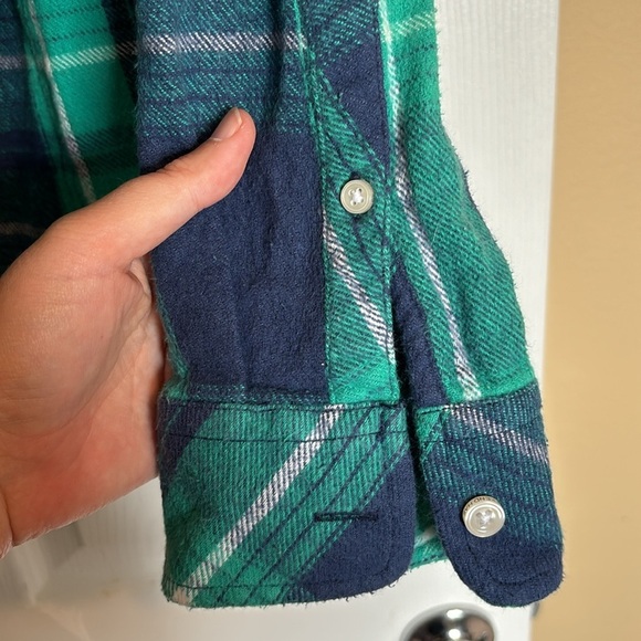 Chubbies men’s blue and green button down flannel shirt size medium - Picture 5 of 9